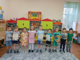 Приняли участие в районном конкурсе Приняли участие в районном конкурсе.