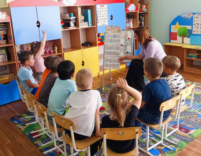 В подготовительной группе провели беседу Сбережём природу вместе В подготовительной группе провели беседу Сбережём природу вместе.